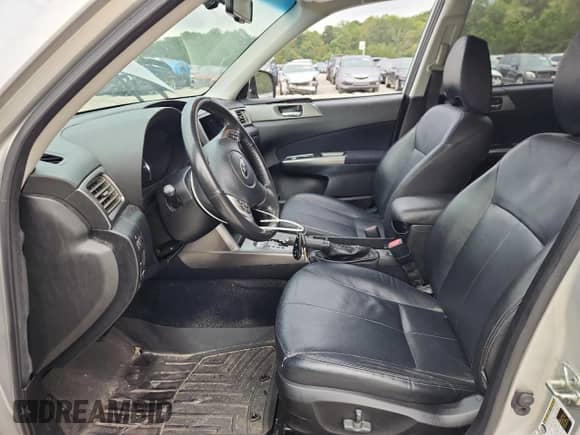 2011 Subaru Forester X Limited z VIN JF2SHAFC2BH714131, wystawiony jako Copart lot #81920565 z przebiegiem 121 537 mil mil oraz Szkoda całkowita • Salvage title. Historia ofert i sprzedaży dostępna na DreamBid. Obrazek 7.