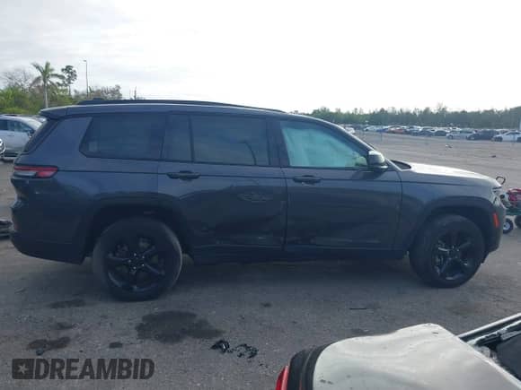 2024 Jeep Grand Cherokee Laredo с VIN 1C4RJJAGXR8940763, выставлен на аукционе IAAI как лот 41082767 с пробегом 10 510 миль миль и . История ставок и продаж доступна на DreamBid. Изображение 13.