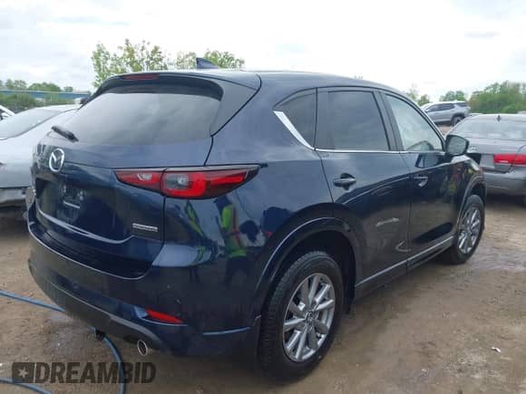 2024 Mazda CX-5 S Preferred z VIN JM3KFBCL5R0447856, wystawiony jako IAAI lot #42258571 z przebiegiem 7 242 mil mil oraz . Historia ofert i sprzedaży dostępna na DreamBid. Obrazek 4.