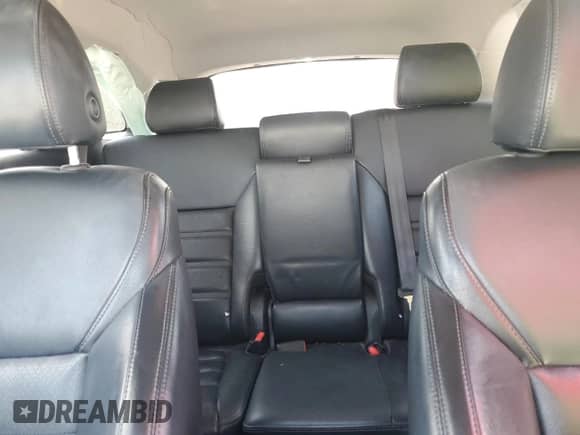 2019 Kia Sorento EX z VIN 5XYPH4A59KG453118, wystawiony jako Copart lot #62486135 z przebiegiem 113 990 mil mil oraz Szkoda całkowita • Salvage title. Historia ofert i sprzedaży dostępna na DreamBid. Obrazek 10.