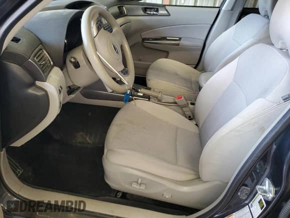 2012 Subaru Forester X Premium z VIN JF2SHADC3CH412917, wystawiony jako Copart lot #87267035 z przebiegiem 114 444 mil mil oraz Czysty tytuł • Clean title. Historia ofert i sprzedaży dostępna na DreamBid. Obrazek 7.