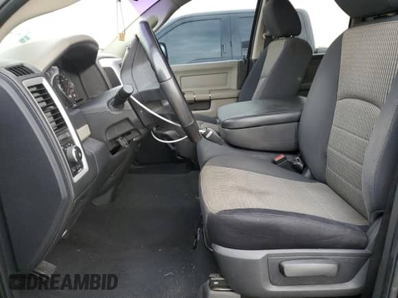 2011 Ram 1500 Big Horn z VIN 1D7RB1GP6BS538337, wystawiony jako Copart lot #75814664 z przebiegiem 132 990 mil mil oraz Szkoda całkowita • Salvage title. Historia ofert i sprzedaży dostępna na DreamBid. Obrazek 7.