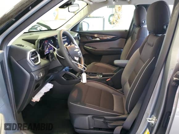 2025 Chevrolet TrailBlazer LT с VIN KL79MRSL9SB183264, выставлен на аукционе Copart как лот 85109305 с пробегом 8 118 миль миль и Чистый • Clean title. История ставок и продаж доступна на DreamBid. Изображение 7.