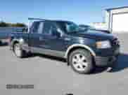 2007 Ford F-150 XLT z VIN 1FTPX04547KC66006, wystawiony jako Copart lot #76817984 z przebiegiem 203 820 mil mil oraz Czysty tytuł • Clean title. Historia ofert i sprzedaży dostępna na DreamBid. Obrazek 4.