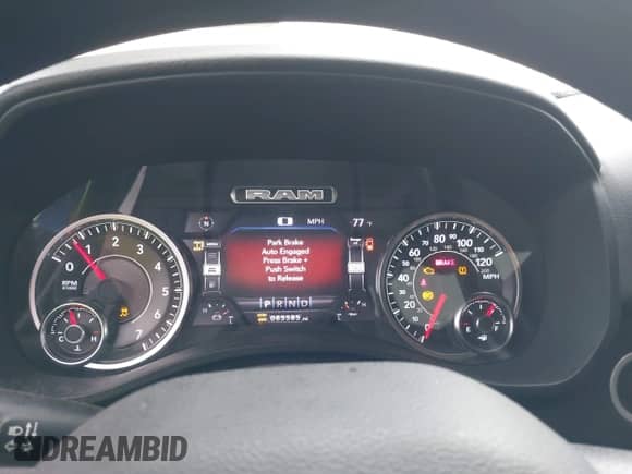 2023 Ram 1500 Tradesman z VIN 1C6RRFCG0PN671343, wystawiony jako IAAI lot #43198482 z przebiegiem 85 585 mil mil oraz . Historia ofert i sprzedaży dostępna na DreamBid. Obrazek 7.