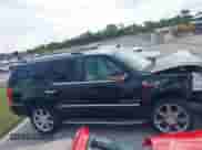 2009 Cadillac Escalade with VIN 1GYFC23249R116363, listed as a IAAI auction lot 39887498 with 140,095 mi miles and . Bid and sale history available at DreamBid. Image 13.