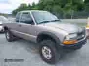 2002 Chevrolet S-10 LS с VIN 1GCCT19W028200267, выставлен на аукционе IAAI как лот 42896478 с пробегом 129 029 миль миль и . История ставок и продаж доступна на DreamBid. Изображение 1.