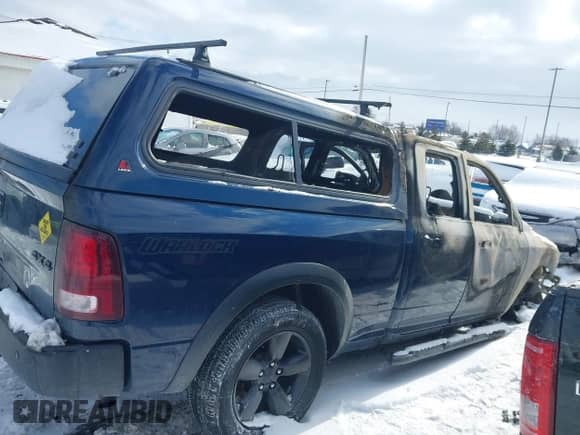 2019 Ram 1500 Warlock z VIN 1C6RR7GGXKS686345, wystawiony jako IAAI lot #41605563 z przebiegiem 54 510 mil mil oraz . Historia ofert i sprzedaży dostępna na DreamBid. Obrazek 12.