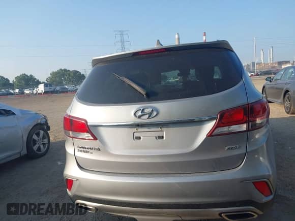 2017 Hyundai Santa Fe SE with VIN KM8SMDHF9HU184187, listed as a IAAI auction lot 42993708 with 109,134 mi miles and . Bid and sale history available at DreamBid. Image 16.