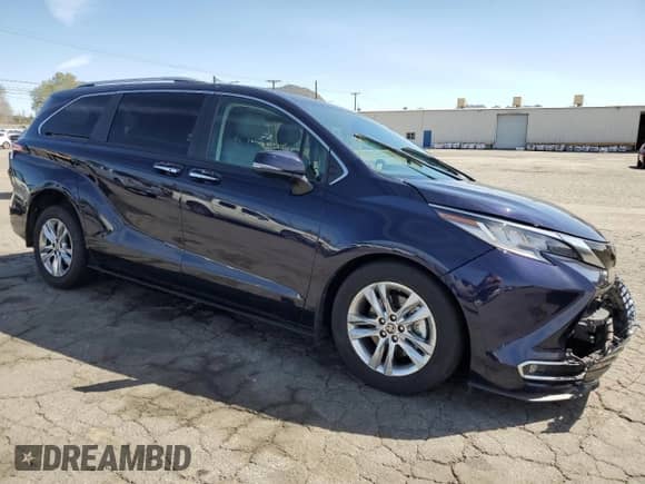 2023 Toyota Sienna Limited с VIN 5TDZRKECXPS169624, выставлен на аукционе Copart как лот 48542525 с пробегом 31 310 миль миль и Списание • Salvage title. История ставок и продаж доступна на DreamBid. Изображение 4.