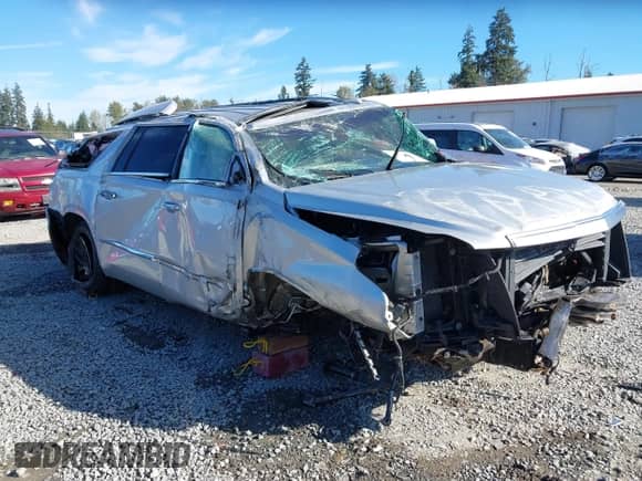 2016 Cadillac Escalade ESV Platinum с VIN 1GYS4KKJ9GR296859, выставлен на аукционе IAAI как лот 43454421 с пробегом 121 818 миль миль и . История ставок и продаж доступна на DreamBid. Изображение 1.