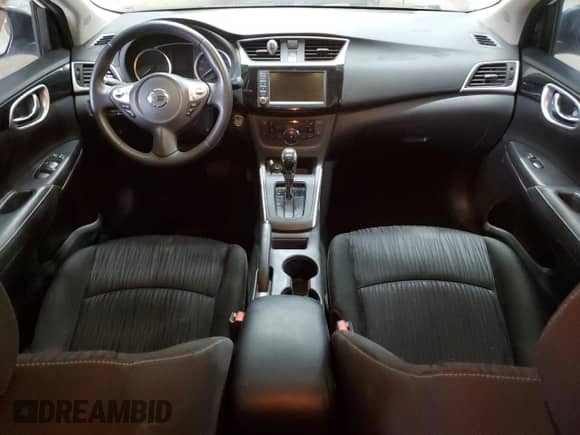 2019 Nissan Sentra S z VIN 3N1AB7AP4KY425137, wystawiony jako Copart lot #62181955 z przebiegiem 52 576 mil mil oraz Szkoda całkowita • Salvage title. Historia ofert i sprzedaży dostępna na DreamBid. Obrazek 8.