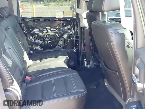 2017 GMC Sierra 1500 Denali with VIN 3GTU2PEJ0HG104940, listed as a IAAI auction lot 43322034 with 96,189 mi miles and . Bid and sale history available at DreamBid. Image 8.
