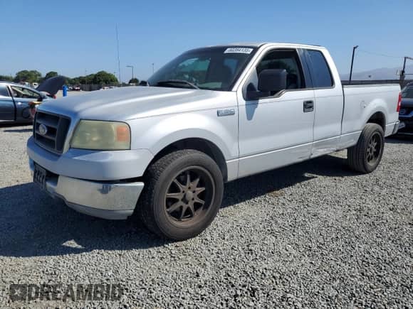 2004 Ford F-150 STX z VIN 1FTRX12W94NB30510, wystawiony jako Copart lot #80394135 z przebiegiem 189 399 mil mil oraz Szkoda całkowita • Salvage title. Historia ofert i sprzedaży dostępna na DreamBid. Obrazek 1.
