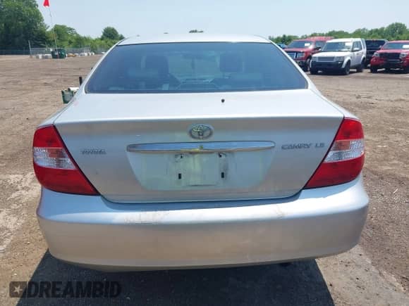 2004 Toyota Camry LE with VIN 4T1BE32KX4U865711, listed as a IAAI auction lot 42482401 with 111,082 mi miles and . Bid and sale history available at DreamBid. Image 16.
