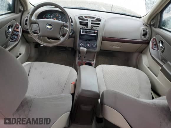 2008 Chevrolet Malibu Classic LT с VIN 1G1ZT58N28F129645, выставлен на аукционе Copart как лот 84082414 с пробегом 170 382 миль миль и Списание • Salvage title. История ставок и продаж доступна на DreamBid. Изображение 8.