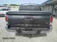2023 Toyota Tacoma SR5 z VIN 3TMAZ5CN8PM197537, wystawiony jako Copart lot #57041955 z przebiegiem 43 412 mil mil oraz Szkoda całkowita • Salvage title. Historia ofert i sprzedaży dostępna na DreamBid. Obrazek 6.
