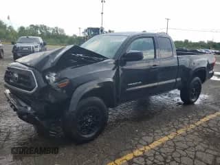 2022 Toyota Tacoma SR z VIN 3TYSZ5AN0NT077417, wystawiony jako Copart lot #62022335 z przebiegiem 9 254 mil mil oraz Nie do naprawy • Non repairable. Historia ofert i sprzedaży dostępna na DreamBid. Obrazek 1.