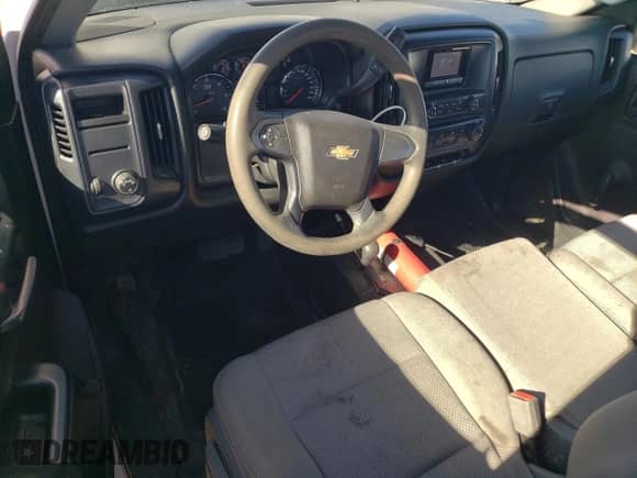 2015 Chevrolet Silverado 1500 LS z VIN 1GCNKPEH2FZ149845, wystawiony jako Copart lot #48218985 z przebiegiem 116 676 mil mil oraz Szkoda całkowita • Salvage title. Historia ofert i sprzedaży dostępna na DreamBid. Obrazek 8.