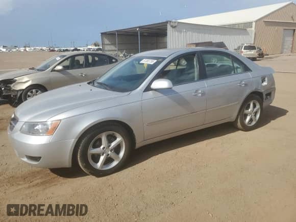 2008 Hyundai Sonata SE с VIN 5NPEU46C98H334853, выставлен на аукционе Copart как лот 61383755 с пробегом 120 633 миль миль и Списание • Salvage title. История ставок и продаж доступна на DreamBid. Изображение 1.