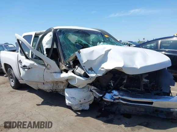 2011 Chevrolet Silverado 1500 LT с VIN 3GCPCSEA5BG111807, выставлен на аукционе IAAI как лот 42098757 с пробегом Не указан миль и . История ставок и продаж доступна на DreamBid. Изображение 6.