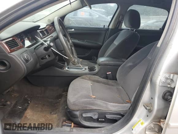 2010 Chevrolet Impala LT с VIN 2G1WB5EK2A1237339, выставлен на аукционе Copart как лот 81378015 с пробегом 231 133 миль миль и Чистый • Clean title. История ставок и продаж доступна на DreamBid. Изображение 7.