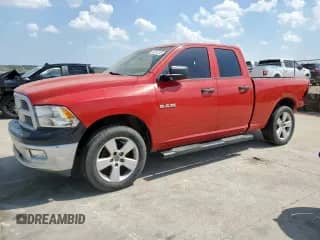 2010 Dodge 1500 ST с VIN 1D7RB1GK8AS126472, выставлен на аукционе Copart как лот 50351295 с пробегом 220 614 миль миль и Списание • Salvage title. История ставок и продаж доступна на DreamBid. Изображение 1.