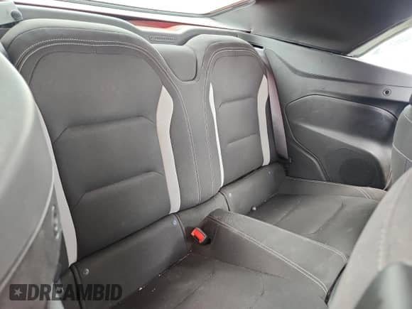 2019 Chevrolet Camaro 1LT с VIN 1G1FB3DS4K0158810, выставлен на аукционе Copart как лот 65972655 с пробегом 68 839 миль миль и Списание • Salvage title. История ставок и продаж доступна на DreamBid. Изображение 10.