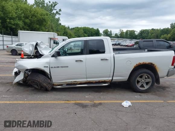 2012 Ram 1500 Big Horn с VIN 1C6RD7GT3CS252099, выставлен на аукционе IAAI как лот 43014293 с пробегом 194 389 миль миль и . История ставок и продаж доступна на DreamBid. Изображение 14.