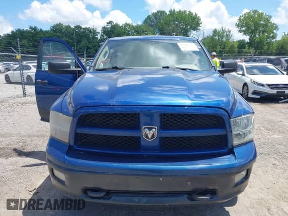 2009 Dodge 1500 SLT with VIN 1D3HV18T19S745549, listed as a IAAI auction lot 42743725 with 178,193 mi miles and . Bid and sale history available at DreamBid. Image 12.