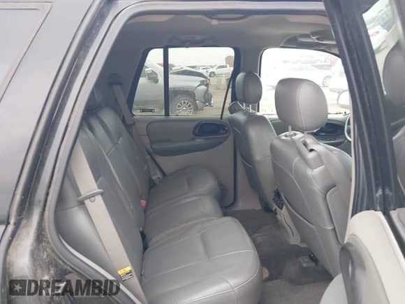 2002 Chevrolet TrailBlazer LTZ с VIN 1GNDT13SX22111455, выставлен на аукционе IAAI как лот 43520232 с пробегом 193 228 миль миль и . История ставок и продаж доступна на DreamBid. Изображение 8.