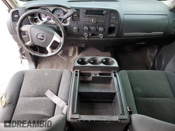 2008 GMC Sierra 1500 SL with VIN 2GTEK13C881286143, listed as a Copart auction lot 80431134 with 181,527 mi miles and Clean title. Bid and sale history available at DreamBid. Image 8.