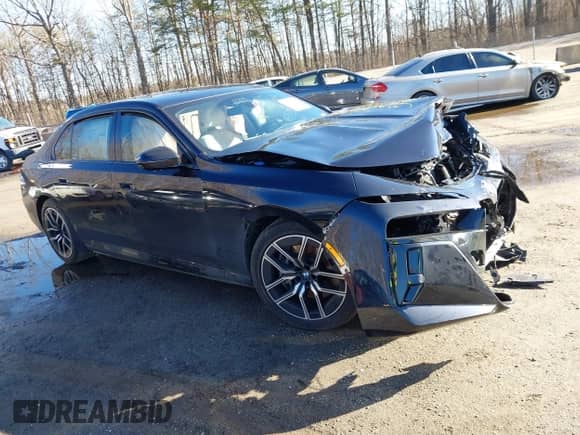 2024 BMW 7 Series with VIN WBA43EH0XRCP19582, listed as a IAAI auction lot 41195408 with Not provided miles and . Bid and sale history available at DreamBid. Image 1.