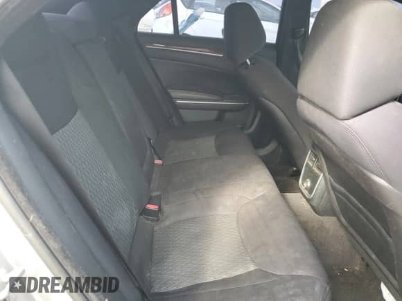 2012 Chrysler 300 с VIN 2C3CCAAG7CH256355, выставлен на аукционе Copart как лот 86216245 с пробегом 148 939 миль миль и Чистый • Clean title. История ставок и продаж доступна на DreamBid. Изображение 10.