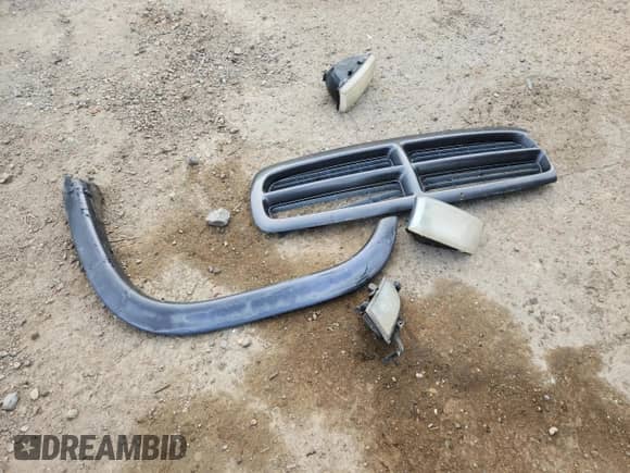 2002 Dodge Dakota с VIN 1B7HG38Z82S599207, выставлен на аукционе Copart как лот 80690245 с пробегом 185 829 миль миль и Списание • Salvage title. История ставок и продаж доступна на DreamBid. Изображение 12.