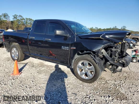 2018 Ram 1500 Tradesman z VIN 1C6RR6FT2JS347229, wystawiony jako Copart lot #41604265 z przebiegiem 44 791 mil mil oraz Szkoda całkowita • Salvage title. Historia ofert i sprzedaży dostępna na DreamBid. Obrazek 4.