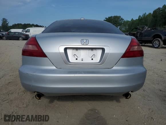 2005 Honda Accord EX-L с VIN 1HGCM82735A009644, выставлен на аукционе Copart как лот 54819345 с пробегом 183 242 миль миль и Чистый • Clean title. История ставок и продаж доступна на DreamBid. Изображение 6.