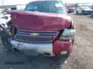 2011 Chevrolet Tahoe LT z VIN 1GNSKBE02BR310230, wystawiony jako IAAI lot #42703227 z przebiegiem 175 986 mil mil oraz . Historia ofert i sprzedaży dostępna na DreamBid. Obrazek 6.