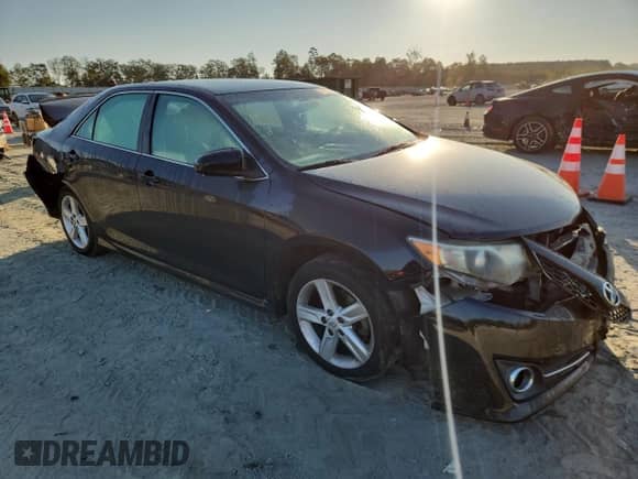 2014 Toyota Camry L с VIN 4T1BF1FK6EU307240, выставлен на аукционе Copart как лот 71906695 с пробегом 188 947 миль миль и Списание • Salvage title. История ставок и продаж доступна на DreamBid. Изображение 4.