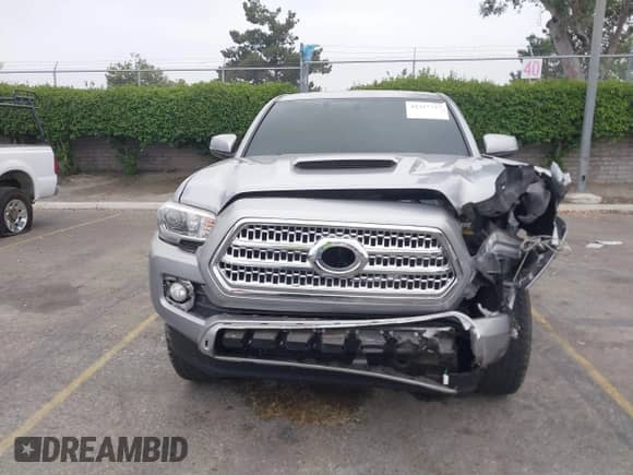 2016 Toyota Tacoma SR5 с VIN 3TMAZ5CN1GM014351, выставлен на аукционе IAAI как лот 42357717 с пробегом 116 712 миль миль и . История ставок и продаж доступна на DreamBid. Изображение 13.