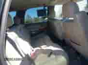 2000 Chevrolet Tahoe LT z VIN 1GNEK13TXYJ191872, wystawiony jako IAAI lot #41860033 z przebiegiem Nie podano mil oraz . Historia ofert i sprzedaży dostępna na DreamBid. Obrazek 8.
