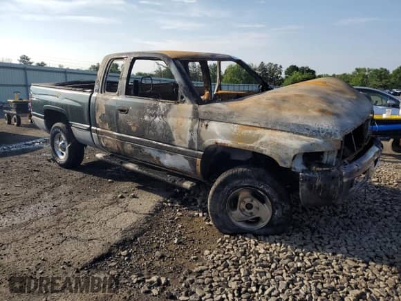 1998 Dodge 1500 с VIN 3B7HF13Z1WG241619, выставлен на аукционе Copart как лот 62689465 с пробегом Не указан миль и Списание • Salvage title. История ставок и продаж доступна на DreamBid. Изображение 4.