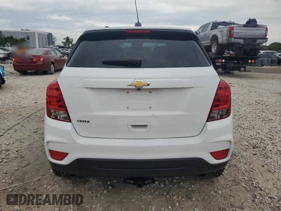 2020 Chevrolet Trax LS z VIN KL7CJKSB2LB056712, wystawiony jako Copart lot #80800155 z przebiegiem 80 986 mil mil oraz Nie do naprawy • Non repairable. Historia ofert i sprzedaży dostępna na DreamBid. Obrazek 6.