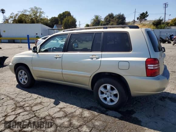 2003 Toyota Highlander с VIN JTEGD21A030056610, выставлен на аукционе Copart как лот 70589175 с пробегом 281 746 миль миль и Списание • Salvage title. История ставок и продаж доступна на DreamBid. Изображение 2.