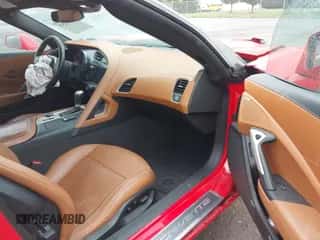 2014 Chevrolet Corvette Z51 3LT с VIN 1G1YM2D7XE5120319, выставлен на аукционе IAAI как лот 43440257 с пробегом 33 017 миль миль и . История ставок и продаж доступна на DreamBid. Изображение 5.