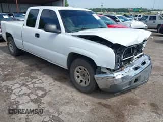 2005 Chevrolet Silverado 1500 Work Truck z VIN 1GCEC19XX5Z228125, wystawiony jako IAAI lot #42592912 z przebiegiem 177 875 mil mil oraz . Historia ofert i sprzedaży dostępna na DreamBid. Obrazek 1.