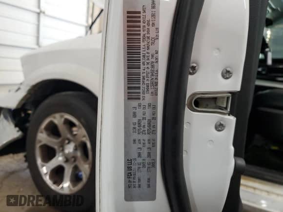 2017 Ram 1500 Laramie with VIN 1C6RR7NT8HS618070, listed as a Copart auction lot 61533925 with 291,988 mi miles and Salvage title. Bid and sale history available at DreamBid. Image 13.