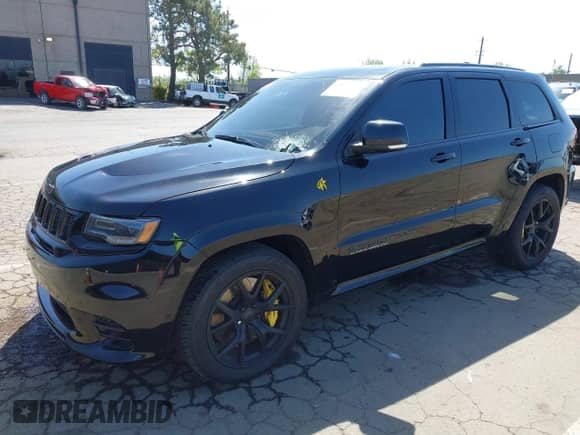 2020 Jeep Grand Cherokee Trackhawk с VIN 1C4RJFN96LC336561, выставлен на аукционе IAAI как лот 41991800 с пробегом 58 781 миль миль и . История ставок и продаж доступна на DreamBid. Изображение 17.
