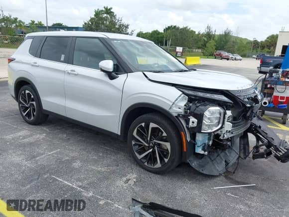 2023 Mitsubishi Outlander SE z VIN JA4J3UA88PZ060230, wystawiony jako IAAI lot #42748367 z przebiegiem 36 704 mil mil oraz . Historia ofert i sprzedaży dostępna na DreamBid. Obrazek 1.