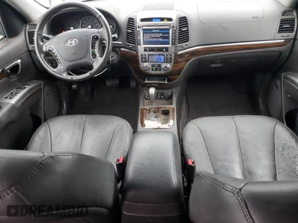 2011 Hyundai Santa Fe Limited with VIN 5XYZK3AB8BG077117, listed as a Copart auction lot 82073105 with 258,601 mi miles and Salvage title. Bid and sale history available at DreamBid. Image 8.